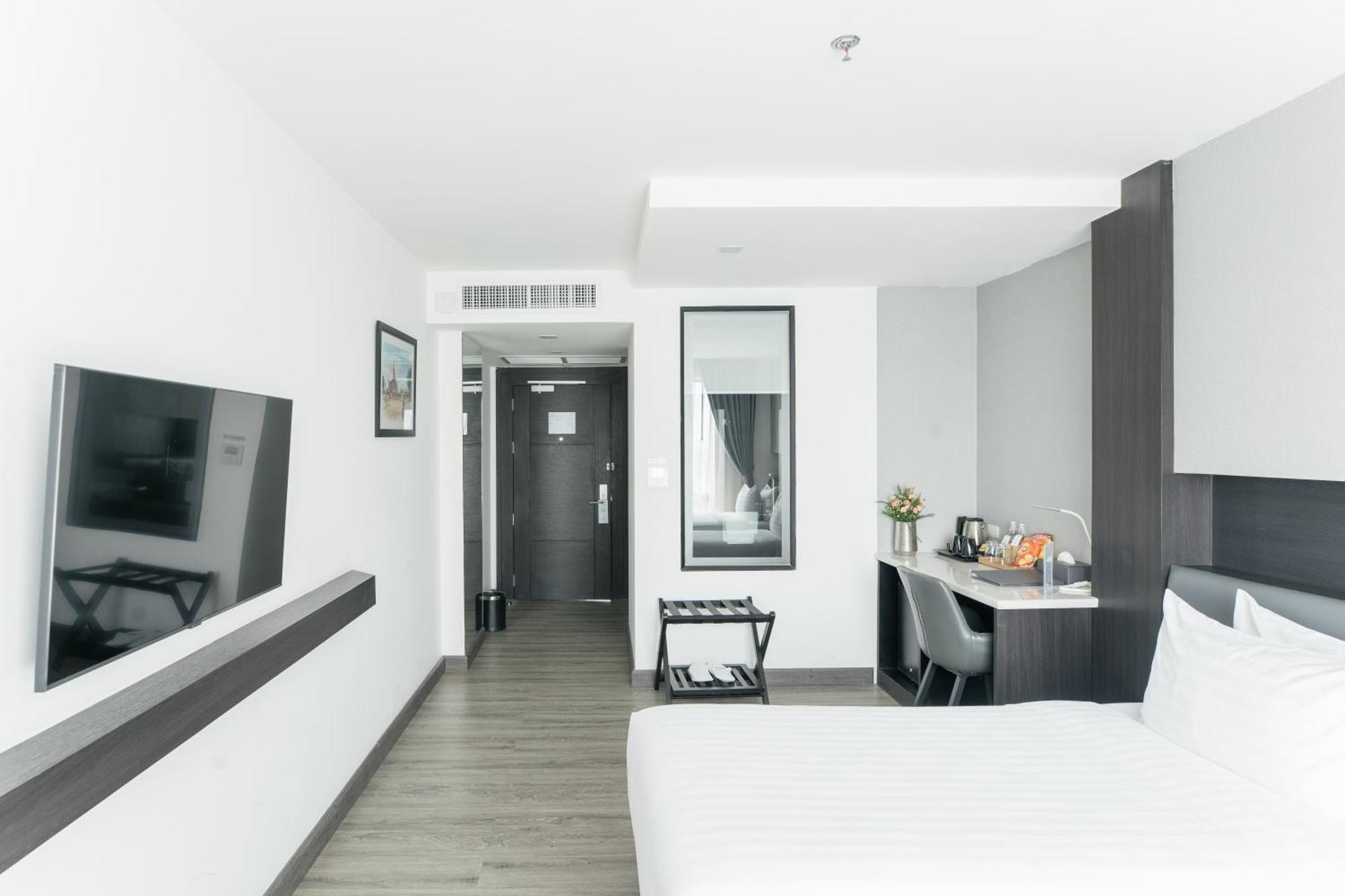 Surestay Hotel By Best Western Вьентьян Экстерьер фото