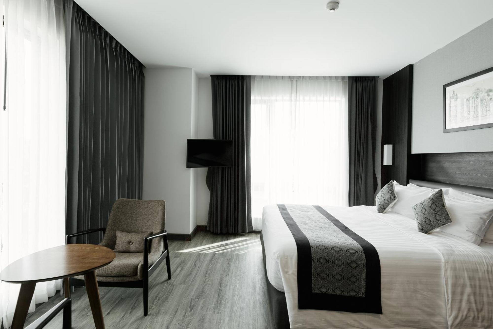 Surestay Hotel By Best Western Вьентьян Экстерьер фото