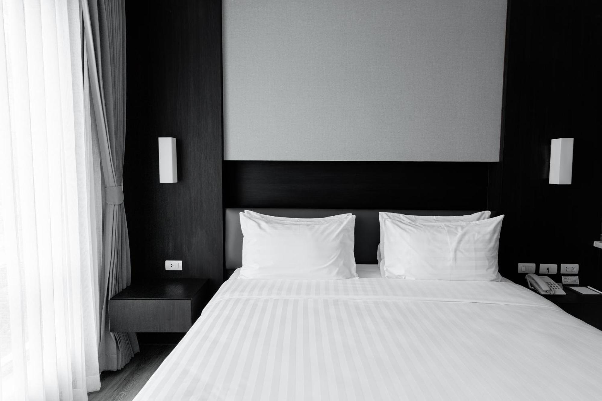 Surestay Hotel By Best Western Вьентьян Экстерьер фото
