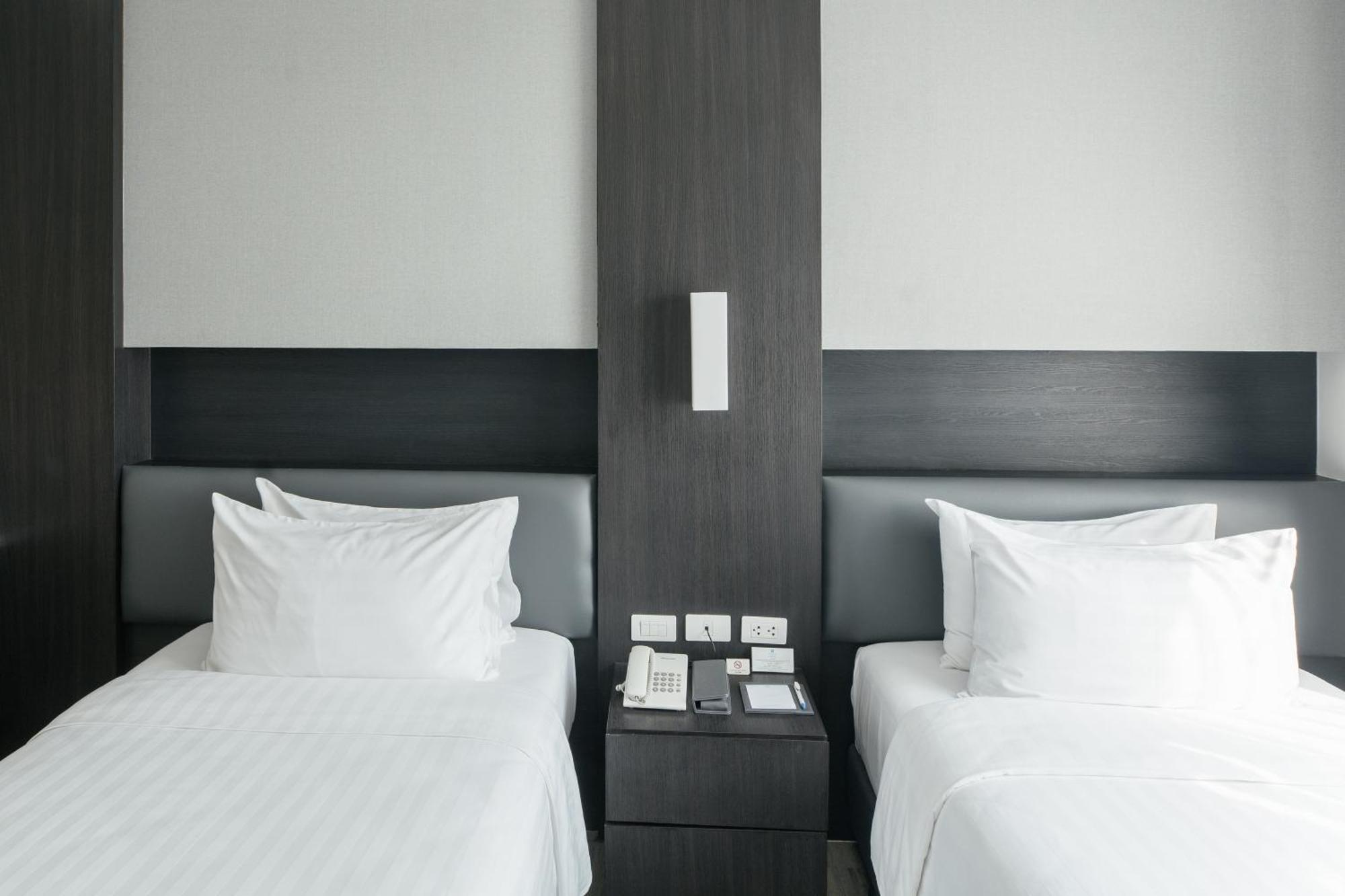 Surestay Hotel By Best Western Вьентьян Экстерьер фото