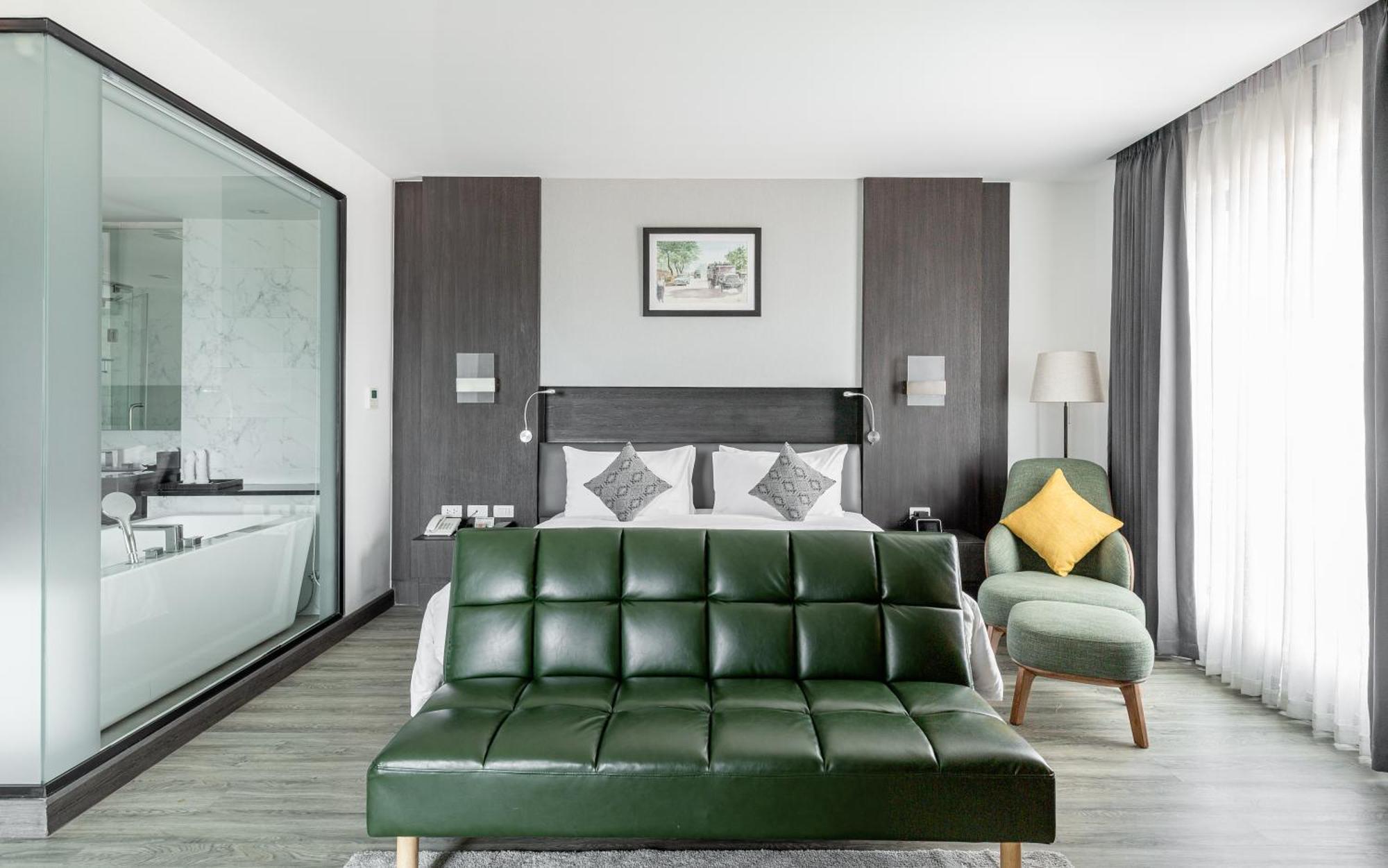 Surestay Hotel By Best Western Вьентьян Экстерьер фото